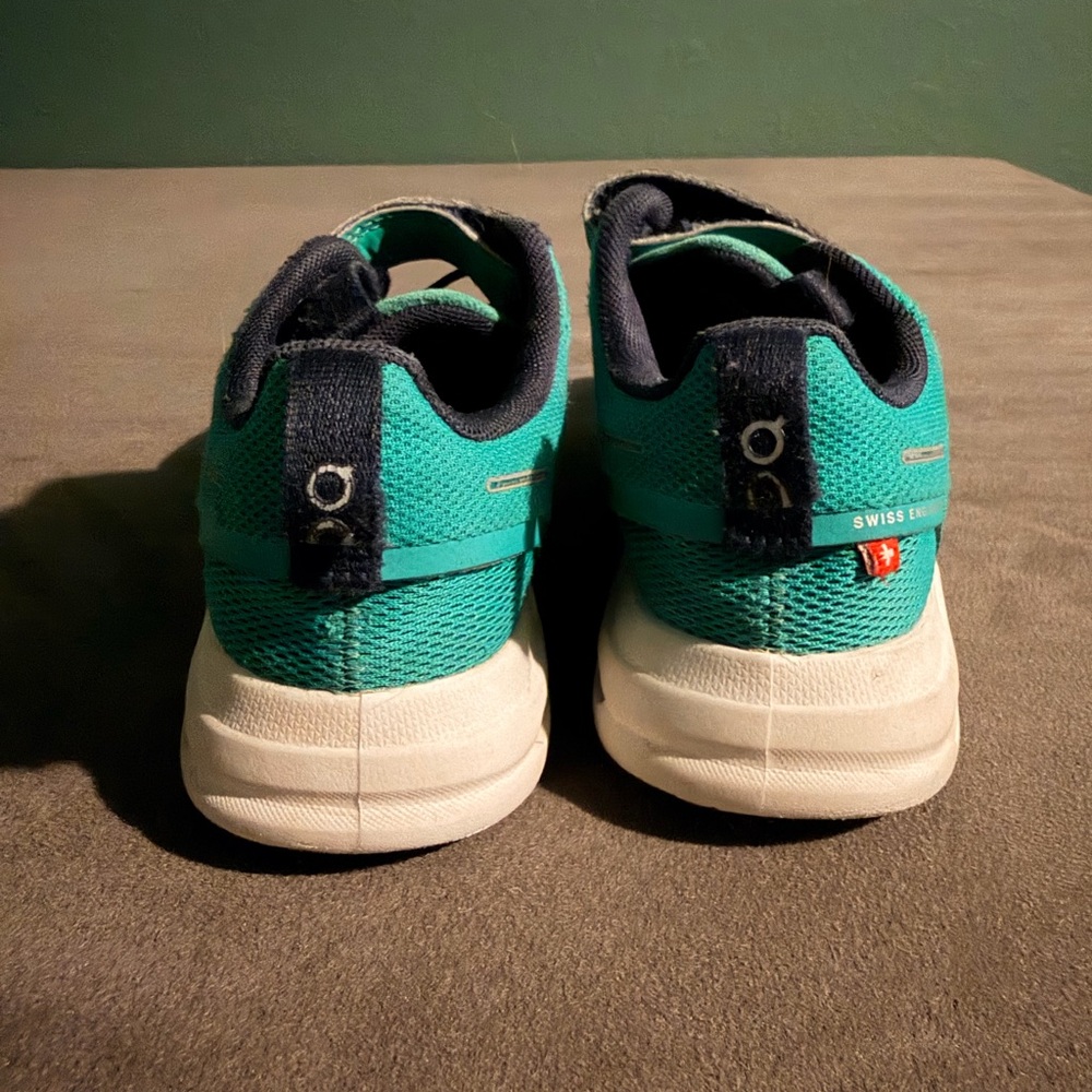 On Cloud Play Sneakers kids 11 - Picture 4 of 5